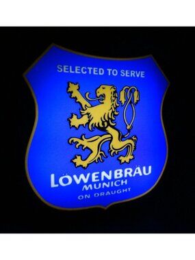 Löwenbräu Munich "On Draught" LED Light Box – Vintage Style Bar Sign